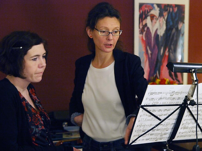 Kristin (Klavier) und Susanne (Geige).Bild: Andreas Bubrowski