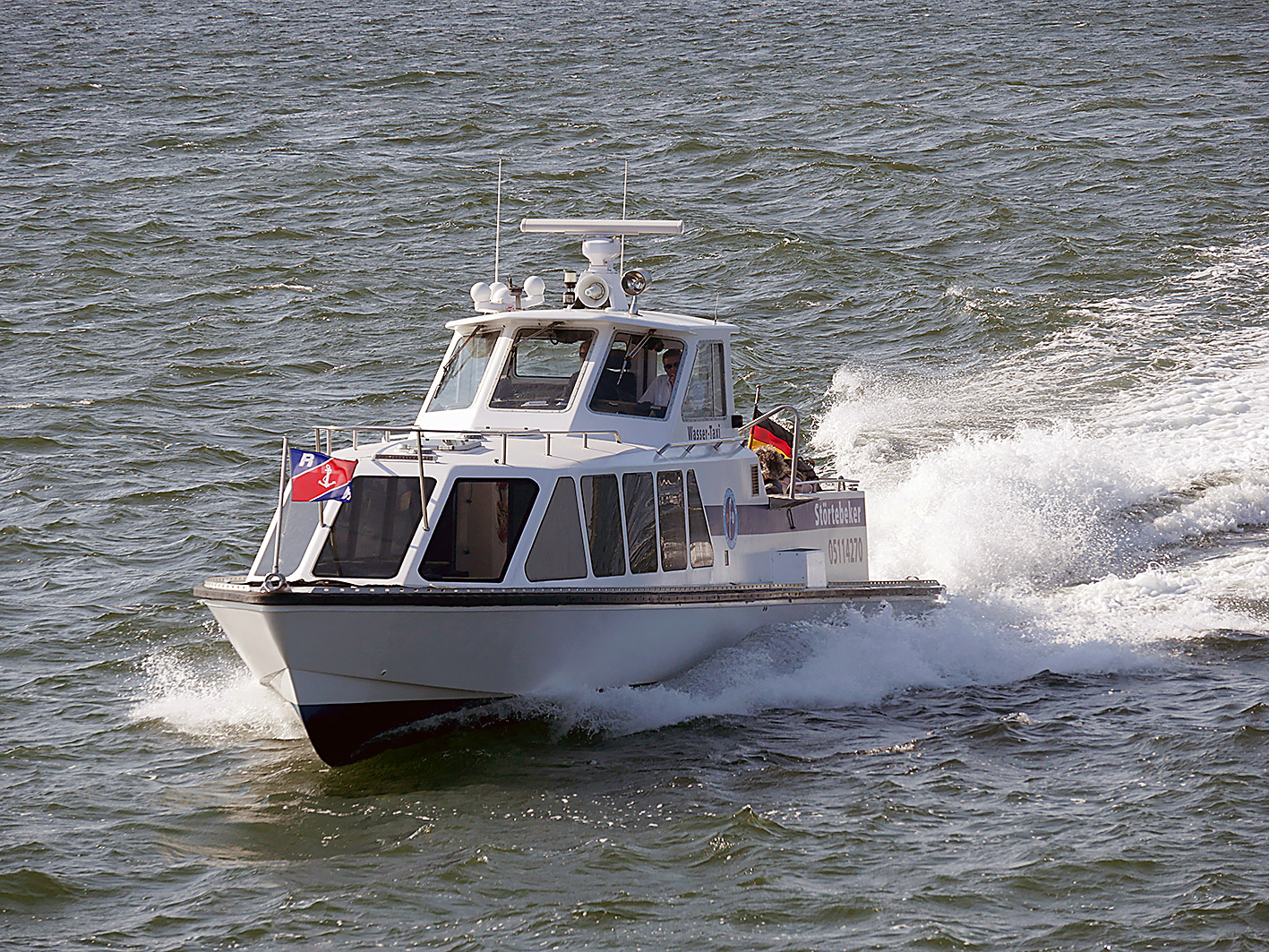 Wassertaxi von Rügen nach Hiddensee | Bild Andreas Bubrowski
